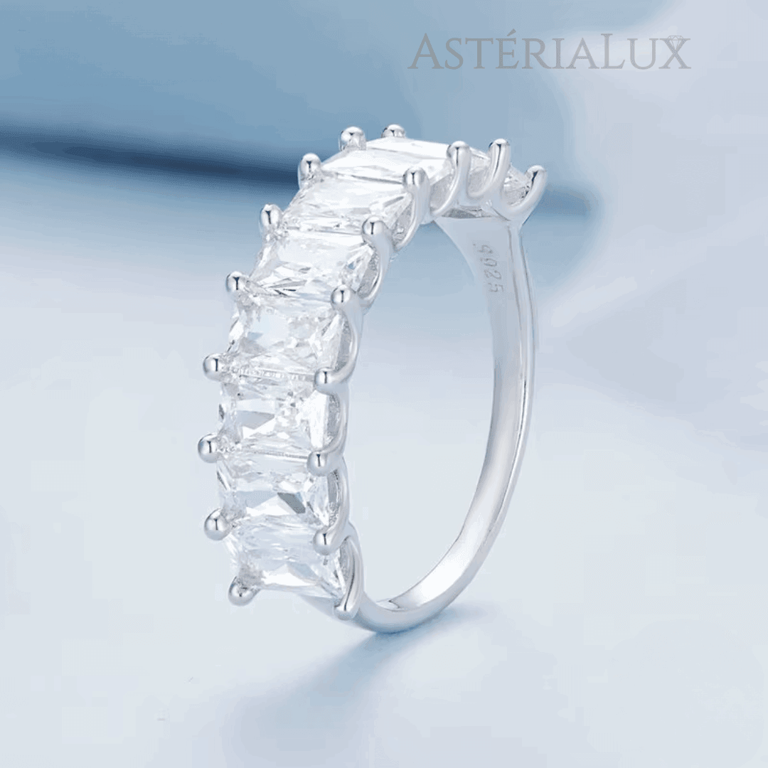 Anel com Zircônia Luxuosa 1,7mm em Prata 925