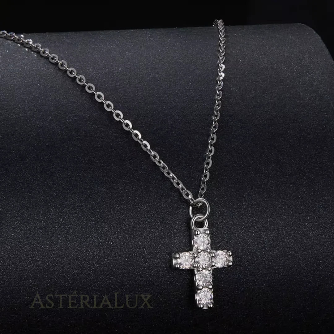 Colar Crucifixo de Moissanite em Prata 925