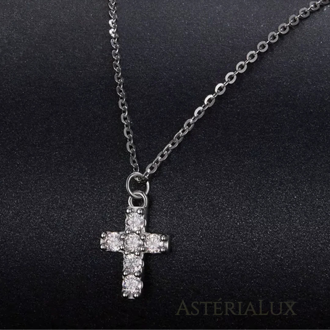 Colar Crucifixo de Moissanite em Prata 925