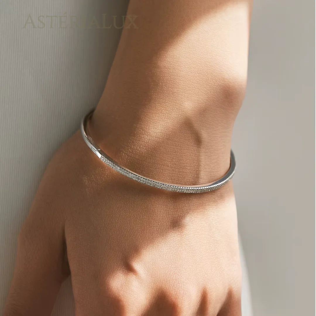 Pulseira Luxuosa com Zircônia Cúbica em Prata 925