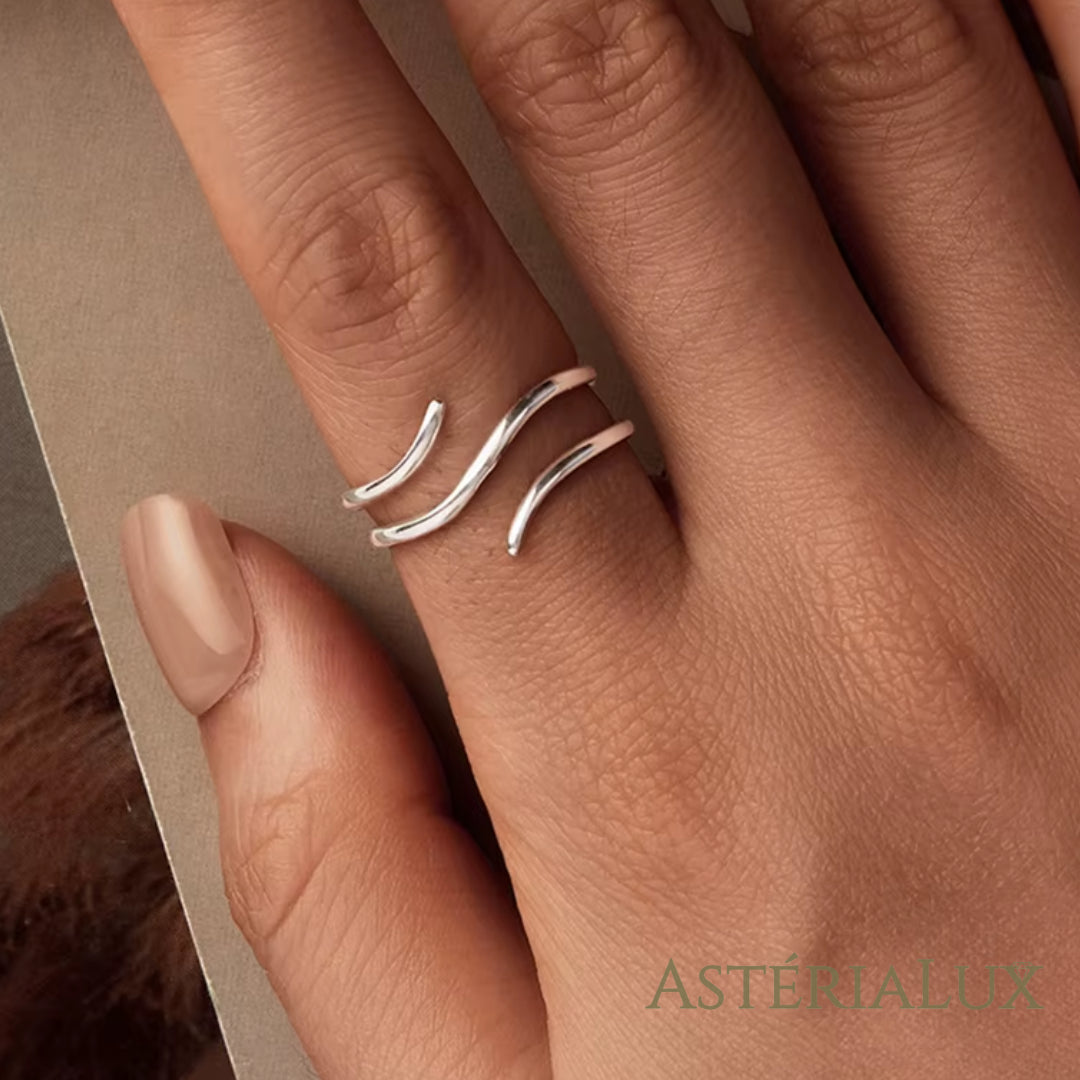 Anel Multicamadas Elegância Minimalista em Prata 925