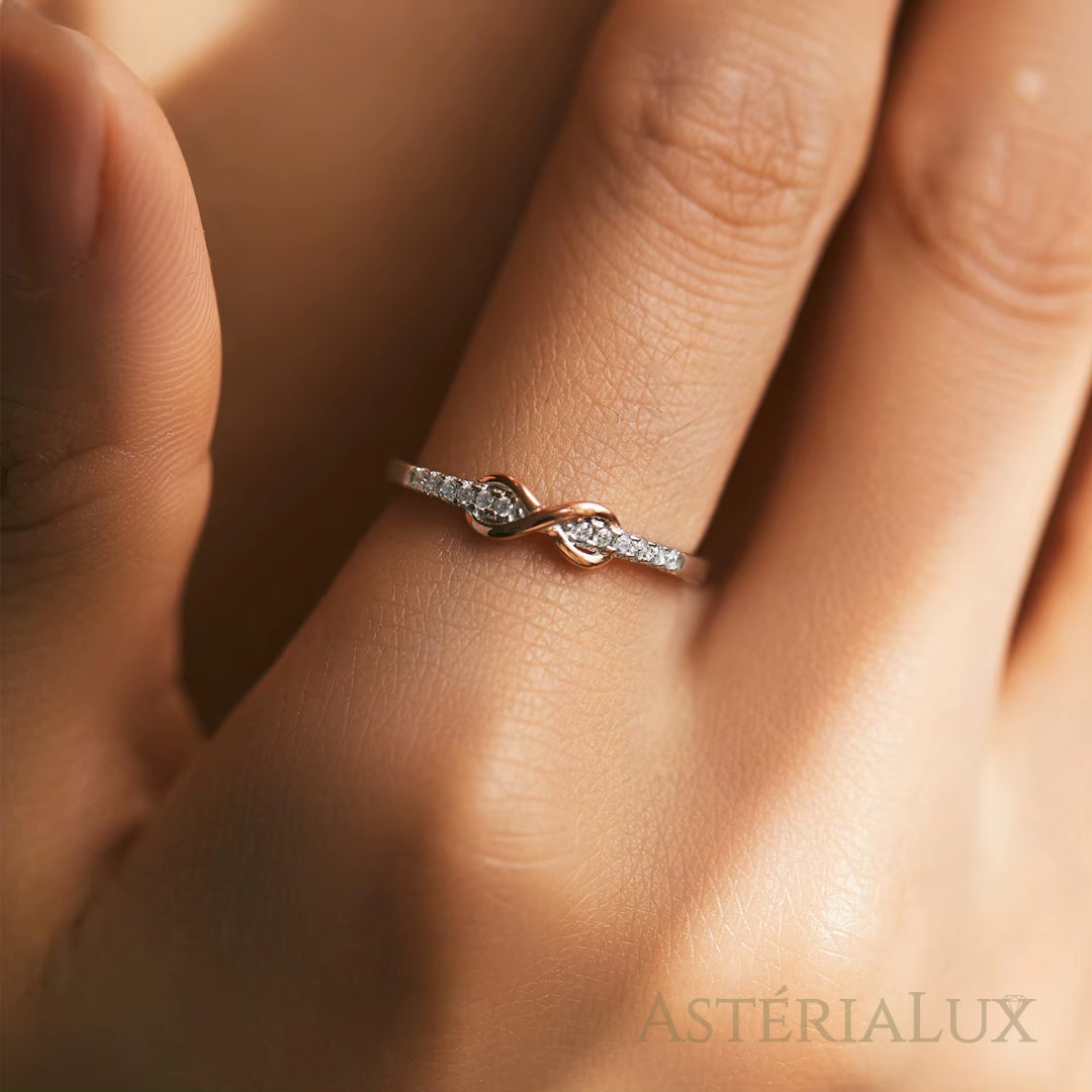 Anel Infinito com Ouro Rosa e Zircão em Prata 925