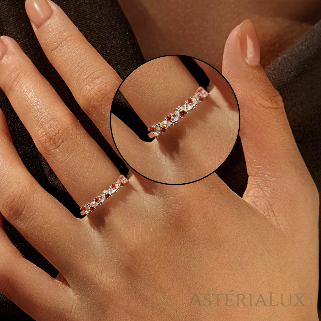 Anel Vértice com Zircônias em Prata 925