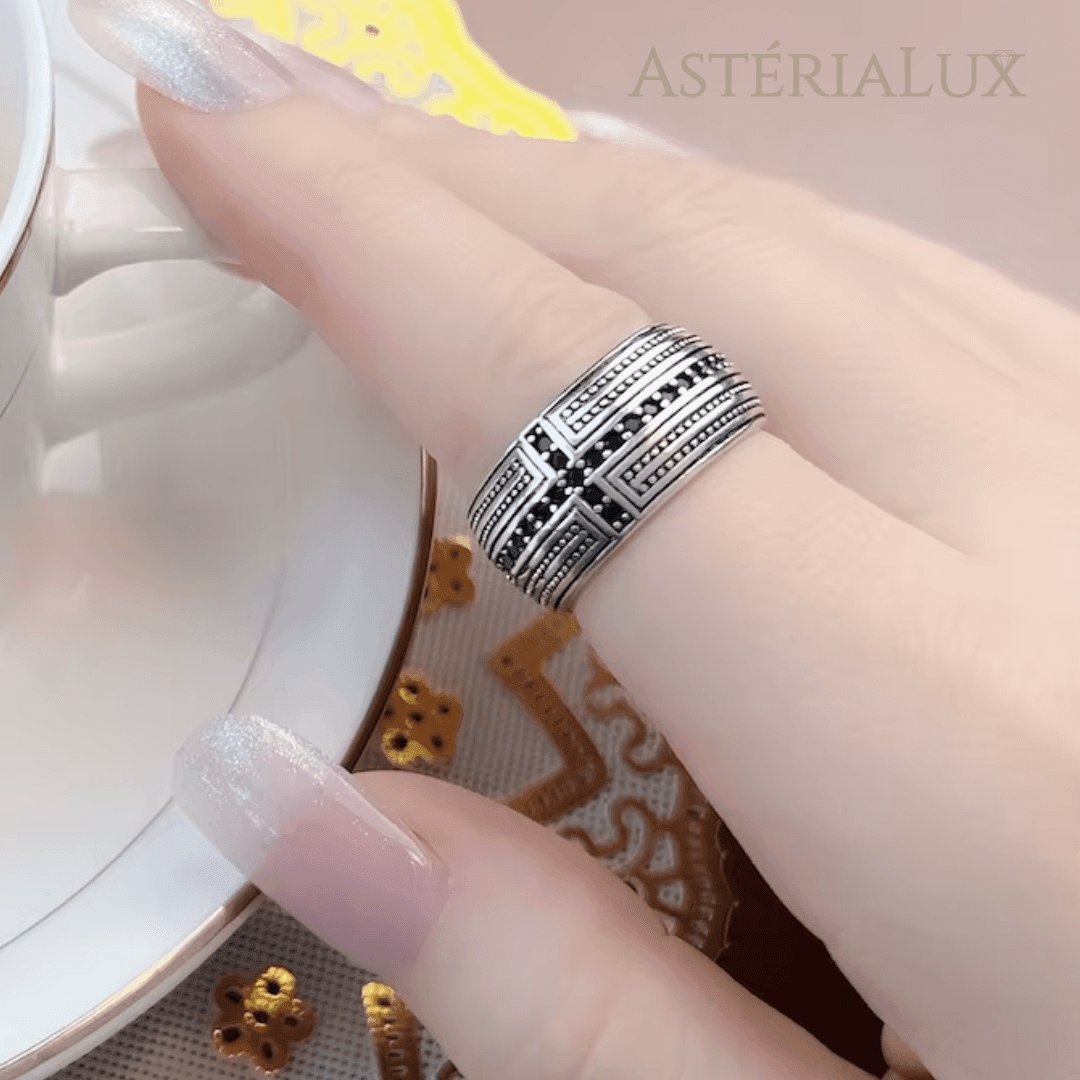 Anel Cruzado Preto em Prata 925