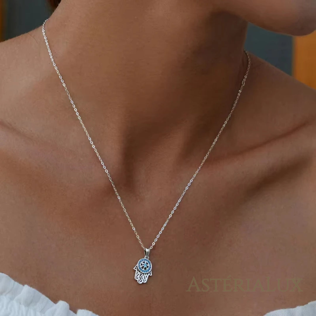 Colar Mão da Sorte com Zircões Azuis em Prata 925